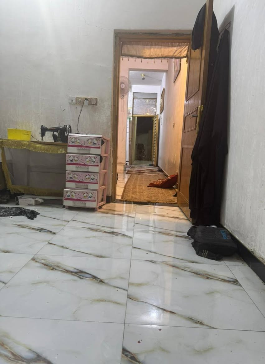 بيت للبيع قاطين طابو اسهم  مساحه ١١٠ ثلاث غرف استقبال صالتين ثلاث مناور مطبخ حمام خارجي بيت جديد طليعه قرب اسواق بابه شتريلي قرب جسر سريع علما طابق ثاني نقص بياص ارضيه /خاص متواحد


**إذا كنت صاحب هذا الإعلان وتريد حذفه لأي سبب، رجاءا أرسل رسالة إلى الدعم الفني**