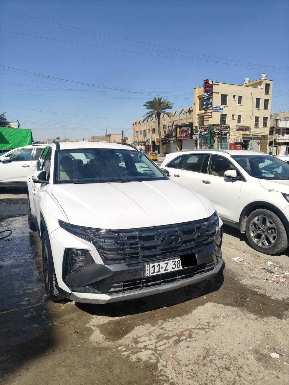 توسان خليجي 2025 رقم بغداد و مكاني كذلك بغداد السيارة نظيفة بيها رصعة و مرجعة بارد بالباب الخلفي الايمن و خدش بسيط بالچاملغ الامامي ماشية ٣٦ الف قابل للزيادة سعرها 228 و بيها مجال بسيط
***********
