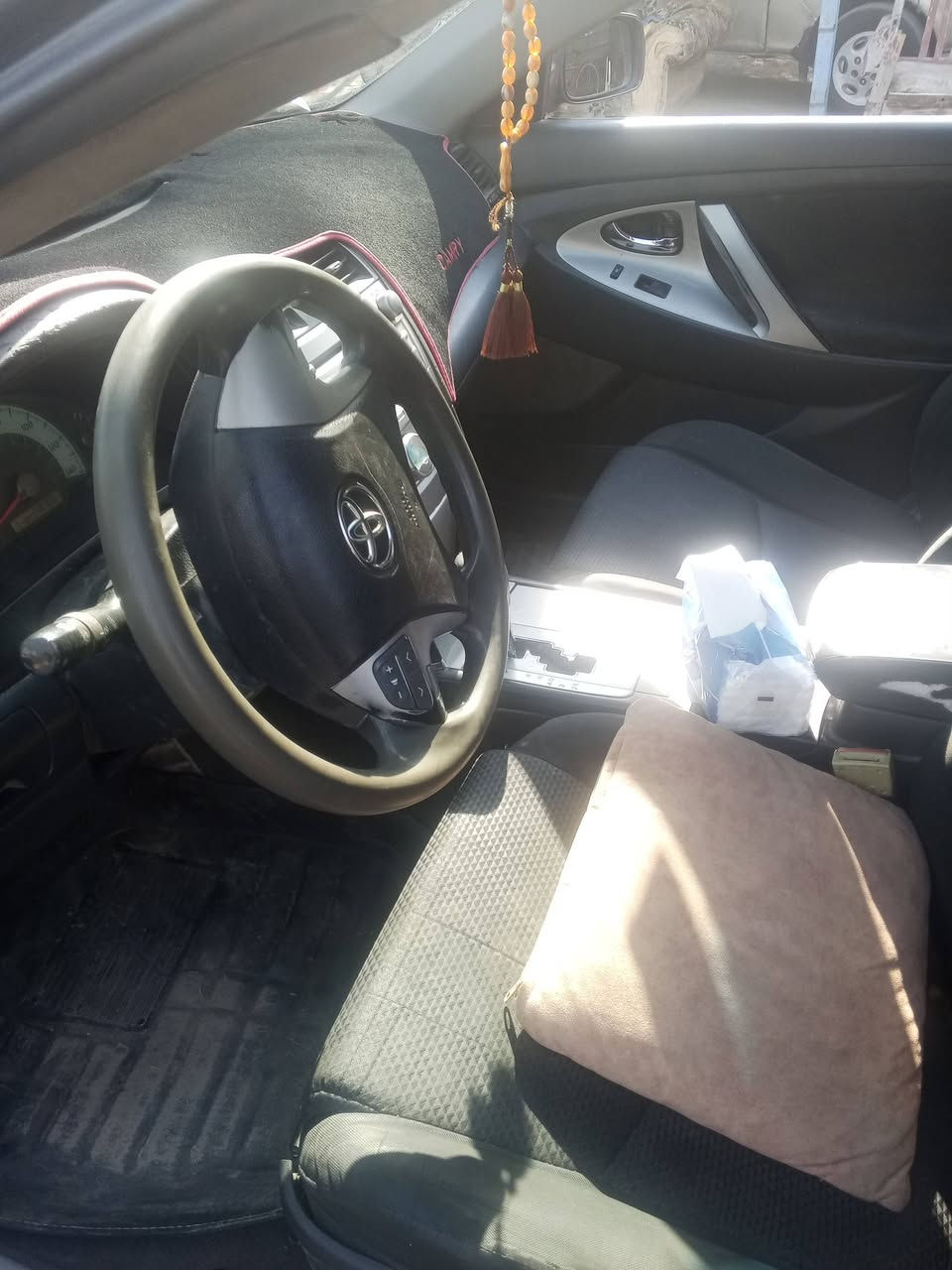 للبيع تويوتا كامري موديل 2007 🚗
السيارة نظيفة ومحافظ عليها، مال بيتك وتعبك، جاهزة للركوب وما تحتاج أي مصاريف.
✅ المواصفات:
• المحرك: [: 4 سلندر 2400] بحالة ممتازة.

• الكير والمحرك: على الشرط (فحص).
سعر 84 وبيه مجال ***********
