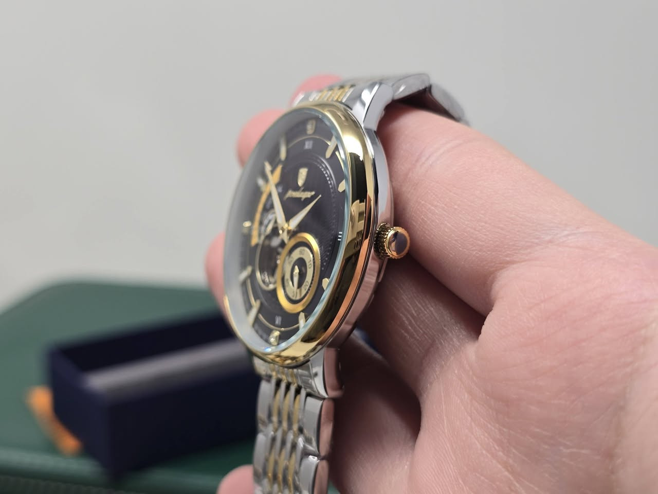 (((مزاد يبدأ من 35 ألفً وينتهي 5 صباحًا)))
ساعة ماركة بودي كار (من أمازون).
ماكينة أوتوماتيكية مقاومة للماء.
زجاج زفير مقاوم للخدش والصدمات.
قفل فراشة وزن ثقيل سناتر شغالة (تفاصيل داخل الفيديو).
مكاني كربلاء (متوفر توصيل).


**إذا كنت صاحب هذا الإعلان وتريد حذفه لأي سبب، رجاءا أرسل رسالة إلى الدعم الفني**