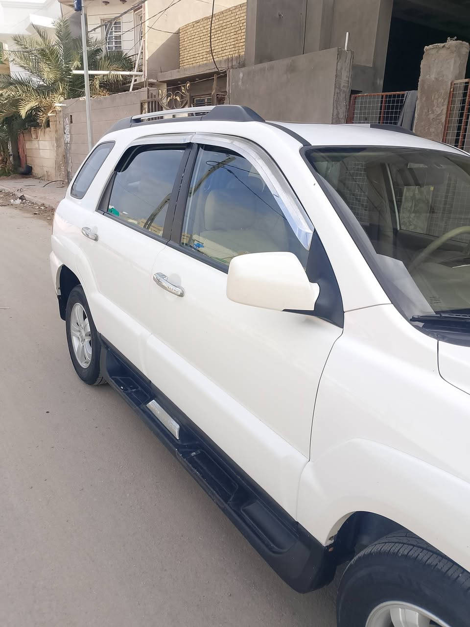 السلام عليكم..
سبورتج ٢٠١٠ خليجي مكينه ٢٠٠٠ رقم اربيل مالكها قادسية
سيارة نظيفه  وجديده مابيها اي نقص بيها قطعتين صبغ بلباب فقط...
مكان ااسيارة ديوانية سعرها ١١٥ وبيها مجال
الاتصال ع الرقم ***********
