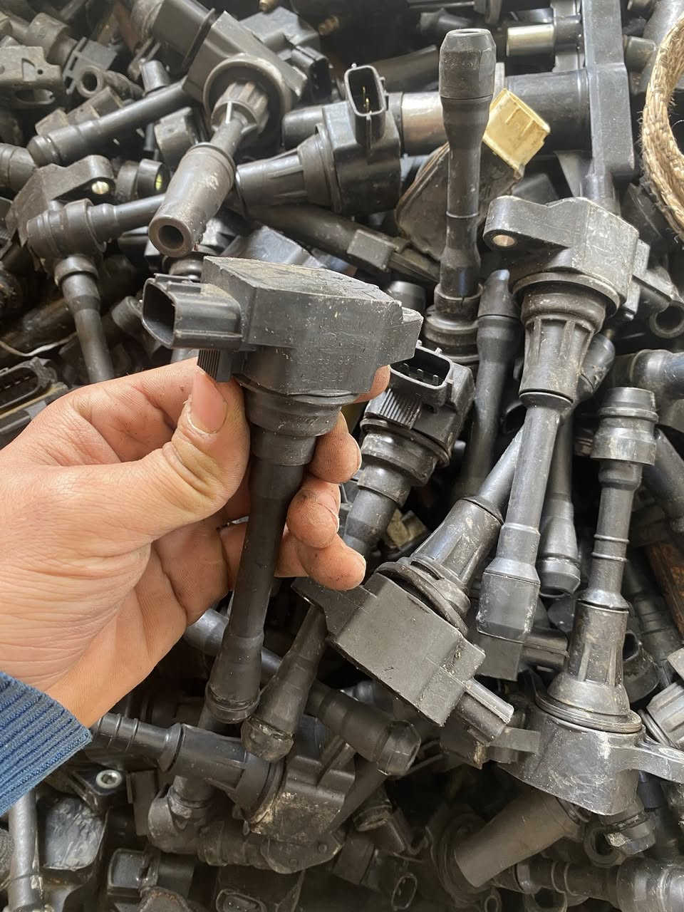 مجول نيسان سعر القطعه2500 جمله وكميات كبيره للتواصل واتساب *********** 
يوجد لدينا توصيل لجميع محافضات العراق
