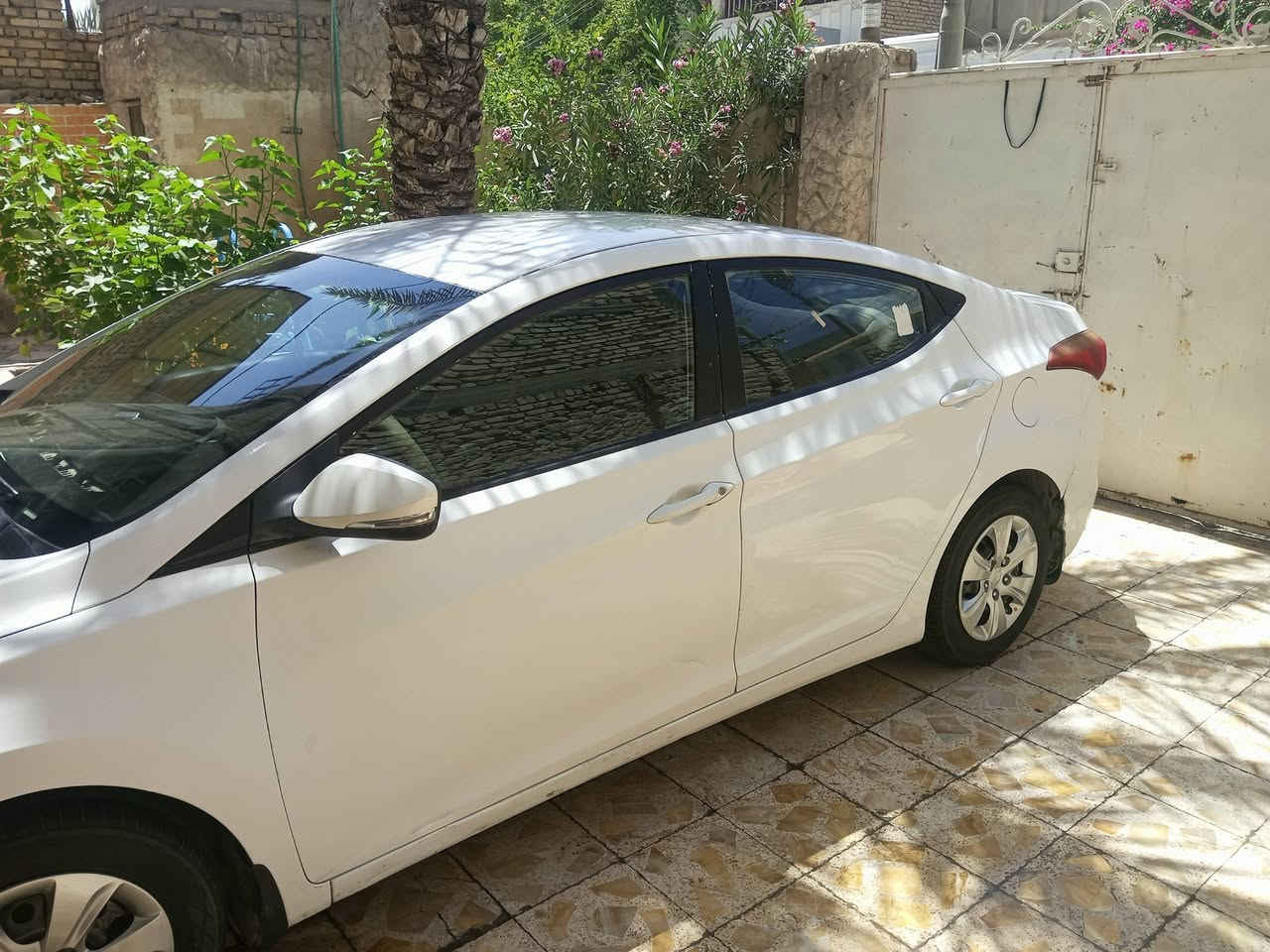 النترا 2016 خليجي مكفوله من الضربه والتبديل بيها رشات صبغ بنيد  مكينه وكير وحداديه وتبريد سنويتها تنتهي ب2028  مكان السياره ناصريه مركز السعر 117 رقم الهاتف ***********
