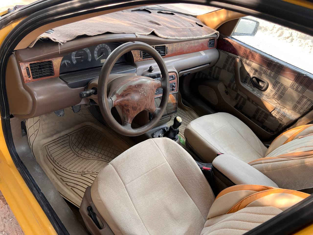 سمند 2011 محدثه 17 كرستال
رقم بابل بأسمي انكليزي  سنويه جديده وهزه جديده
مكينه كير حداديه تبريد كهربائيات كله كامل
خياسات مابيه دوشمه جديده كاعيه جلد شاشه وكامره  كله كامل
السياره بلاديه بدون اي صبغ فقط بنيد مبدل نفس اللون
***********
مكاني بالحله
