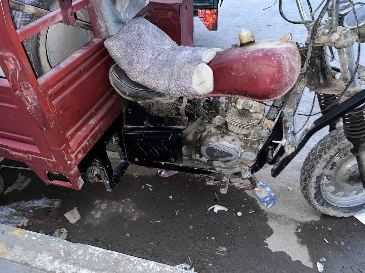 يالله سلام عليكم للبيع ستوته جمره موديل16ستوته شغاله سلف هندر تايرت نضيفه اوراق كامله السعر600وبيه مجال هـ***********العنوان بغداد الحسينية مال الراشديه
