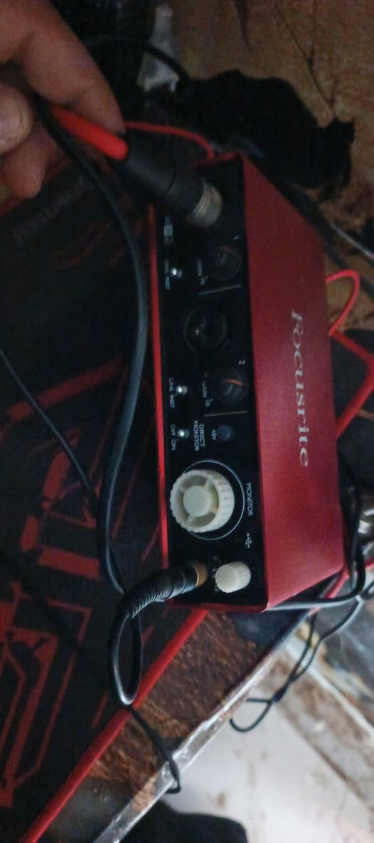 يالله سلام عليكم كارت صوت 🔊مع مايك احترافي مع كارت شاشه ابيع شلع الاستفسار على الرقم *********** ملاحظة تفحص يله تشتري شرد الشغل استخدام شهر يشهد الله عليه
