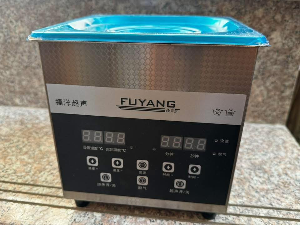 السلام عليكم… اجهزة للبيع استخدام طالب دراسات عليا جدا قليل ونظافة الاجهزة 100‎%‎ ، الاجهزة هي ( سبكترو صيني بسعر 230 الف ، الترا سونك بسعر 110 الف ، ميزان ثلاث مراتب بسعر 140 الف، سنتر فيوج بسعر 60 الف، هوت بليت بسعر 125 الف) للتواصل واتساب على الرقم ***********
