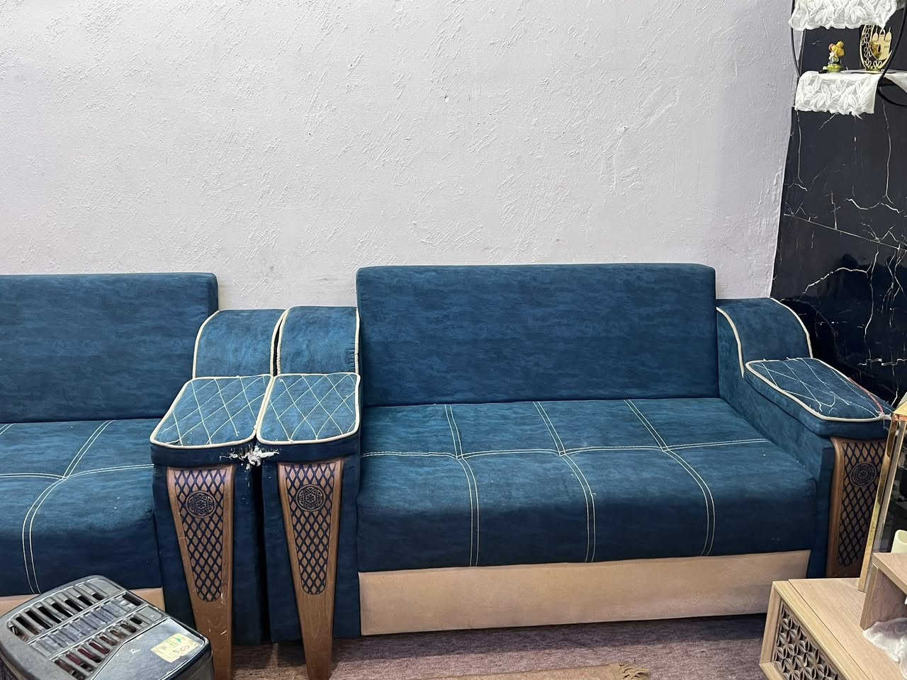 السلام عليكم
تخم ٧مقاعد تسكام بلوك اسود مابي اي ضرر غير هذا الي بصور بليدات شويه قماشه مشكوم ب٣٥٠مكاني الغزاليه


**إذا كنت صاحب هذا الإعلان وتريد حذفه لأي سبب، رجاءا أرسل رسالة إلى الدعم الفني**