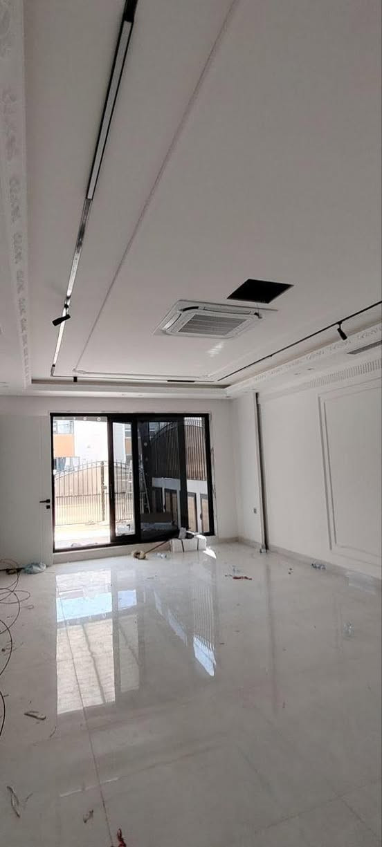 كهربائي وديكورات مغربي ✅

🔌 كهرباء آمنة واحترافية  
تركيب وصيانة بأعلى جودة… شغل مضمون وخالي من الأخطاء.

🏠 ديكورات مغربية فاخرة  
لمسة أصيلة تجمع بين التراث والجمال العصري… خلي بيتك يحچي عن ذوقك الراقي.

🪵 جبسن بورد حديث  
تصاميم إبداعية، أسقف معلقة وجدران أنيقة… نرتبلك المكان وكأنه لوحة فنية.

📞 للتواصل: [***********]  
✅ سرعة بالإنجاز  
✅ أسعار مناسبة  
✅ جودة تضمن راحة بالك
