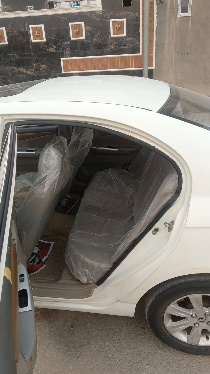 السلام عليكم ليفان 2013رقم بغداد دولي  فول مواصفات المكينه بلاديه بس الكير كورله  مكاني كربلاء حي نصر السعر 43وبيه مجال ***********
