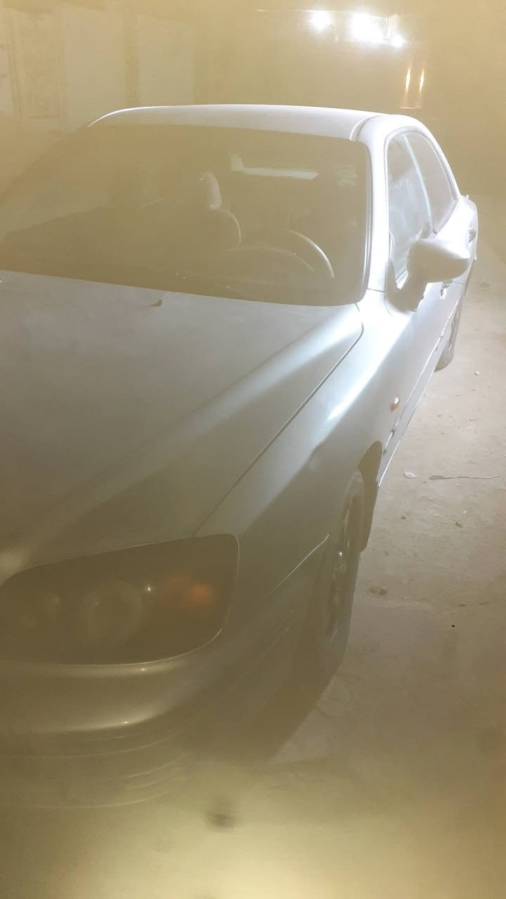 السلام عليكم هونداي البيع موديل 2000  مكينه 2700   v6مكينه وكير وحداديه مكفولات جدد السعر  50وبيه مجال ***********
