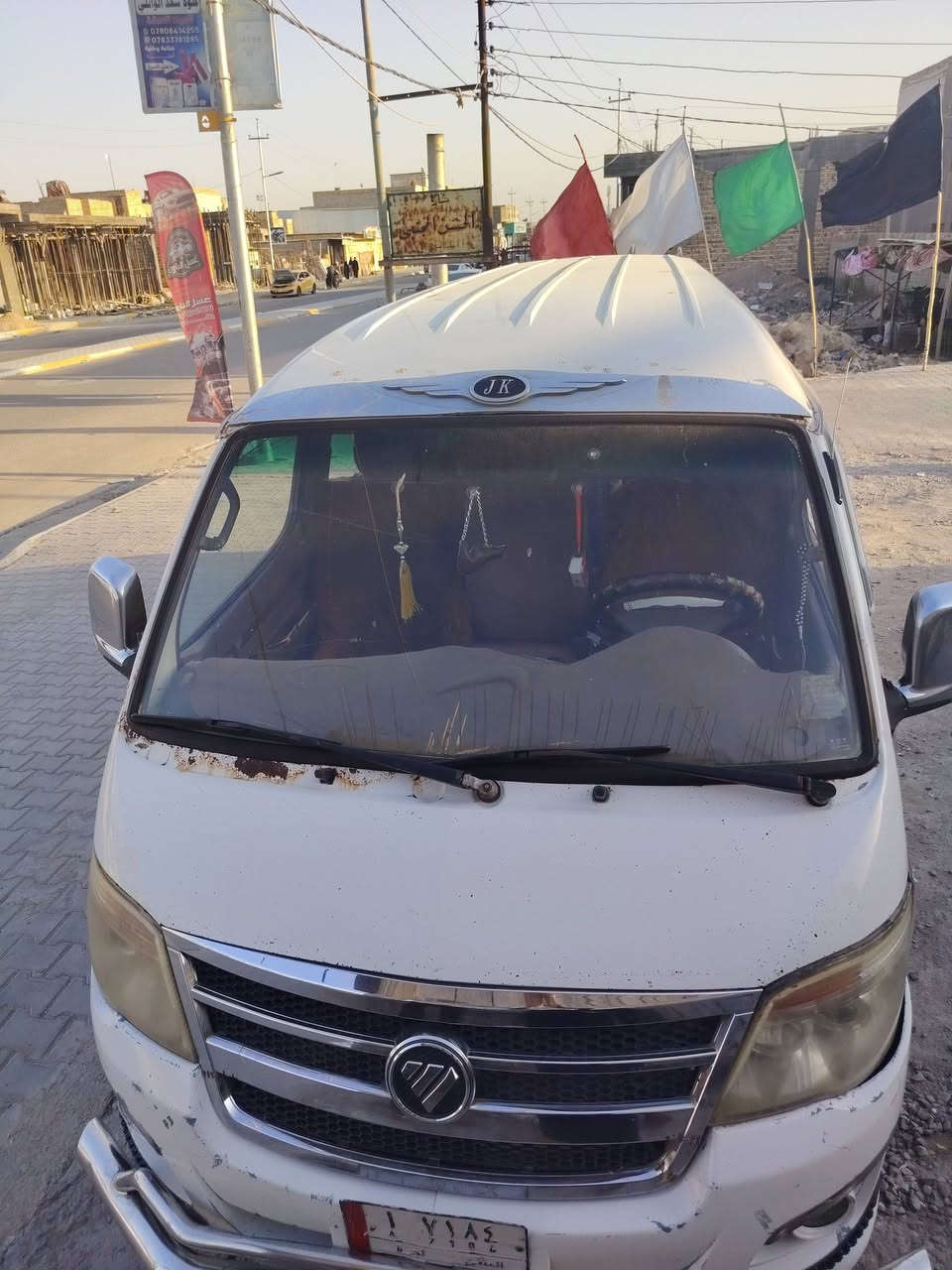 يالله سلام عليكم فتون 14 سيارة جاهزة شغل وطلع علة باب الله مكينة ونجي محورة يعني شلعة نار خير من الله تجي وشوف بعينك وين ميعجبك اطلع سيارة حلوة دواخل كير مكين خير من الله ولكشر شوفت عينك مداور ثاني يوم هية وغرامات يوكعن من سعر  وي استفسار اني خادم سعر 65وبيهة مجال العنوان رميثة رقم الهاتف ***********
