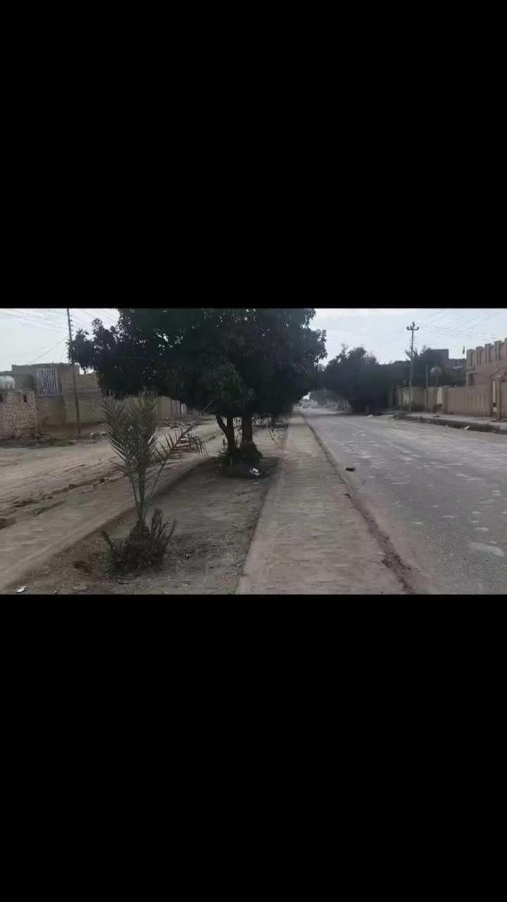 قطعة أرض للبيع - موقع مميز 250متر 
 العنوان: شارع السايدين (قرب رزاق المحيبس) - مقابل شارع سيد نزار وفرن الصمون.
 المساحة: 250 متر (ثالث بيت).
الواجهة: 12.5 متر.
 البيع: كاملة أو نصف قطعة.
🎥 التفاصيل الكاملة داخل الفيديو 👇
📞 للتواصل: [أدخل رقم هاتفك هنا]


**إذا كنت صاحب هذا الإعلان وتريد حذفه لأي سبب، رجاءا أرسل رسالة إلى الدعم الفني**