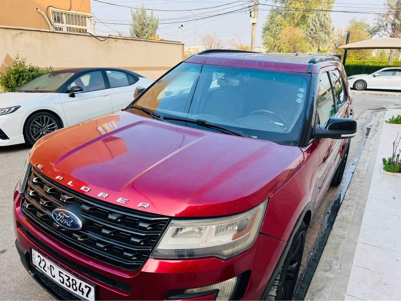 ***********
رد ئێکسپلوەر 2018 XLT ٦ پستن
تەنها یەک پارچە بۆیاغە
ئێرباگ تەنها سووکان سیستەم بیلادی بەشەرت
گێڕ و مەکینە بەشەرت ، چوار تایەو ویل نوێ 
بەسمە و شغال ، سندوق شفت ، دبل اکسل ،.تبرید دوو زۆن و سێ شاشە و زۆر مواسفاتی تر
رەقەم و هەز و سنەوی تازە تا ٢٠٢٧ أربيل, العراق
