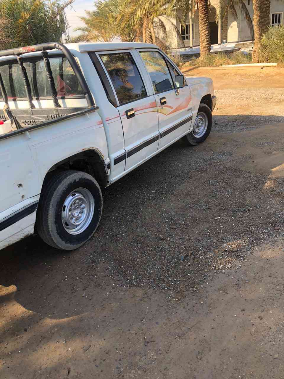 السلام عليكم مسبوشي موديل ١٩٩٨ فحص موقت كمرك كامل جاهزة حتة التبريد شغال المكان العلم سمرة 
للاستفسار ***********
السعر ٣٢$
