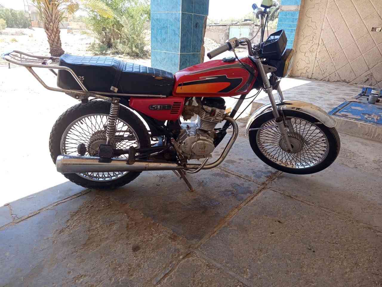 سلام عليكم دراجه البيع كلك كلك مديل 20 دراجه كلشي ماعوزه كلشي شغال دراجه توه مجفته كله جديد عوزه بس واقيه وره المكان قلعة سكر عكيل سعر 375 وبيه   ***********/‏، ‪***********‬‏
