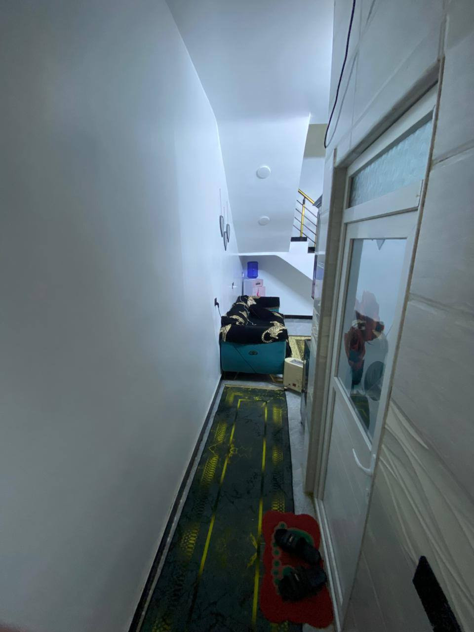 بيت للبيع مساحة ١٠٠متر. زراعي مشمول بلتطويب.  نزال ٢٠.وعرض  ٥  المكان. شعب حي بساتين. حي الصدرين بناء ٢٠٢٥.   صارلة سنة  من البناء.  . خدمات  كاملة. للاستفسار الاتصال على الرقم ***********
