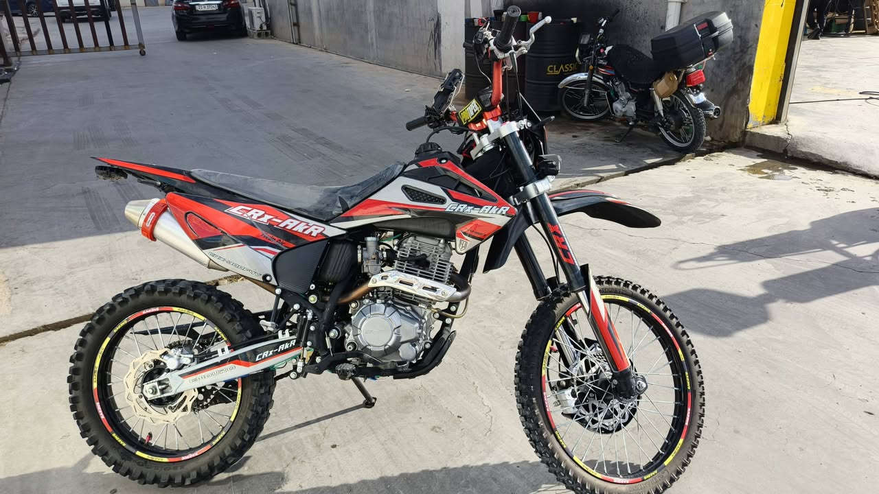 سلام عليكم للبيع SRX كله وضع شريكه ماشي 53الف كهربائيه كله شغال اي عيب مابي سعر مليون 450بي مجال


**إذا كنت صاحب هذا الإعلان وتريد حذفه لأي سبب، رجاءا أرسل رسالة إلى الدعم الفني**