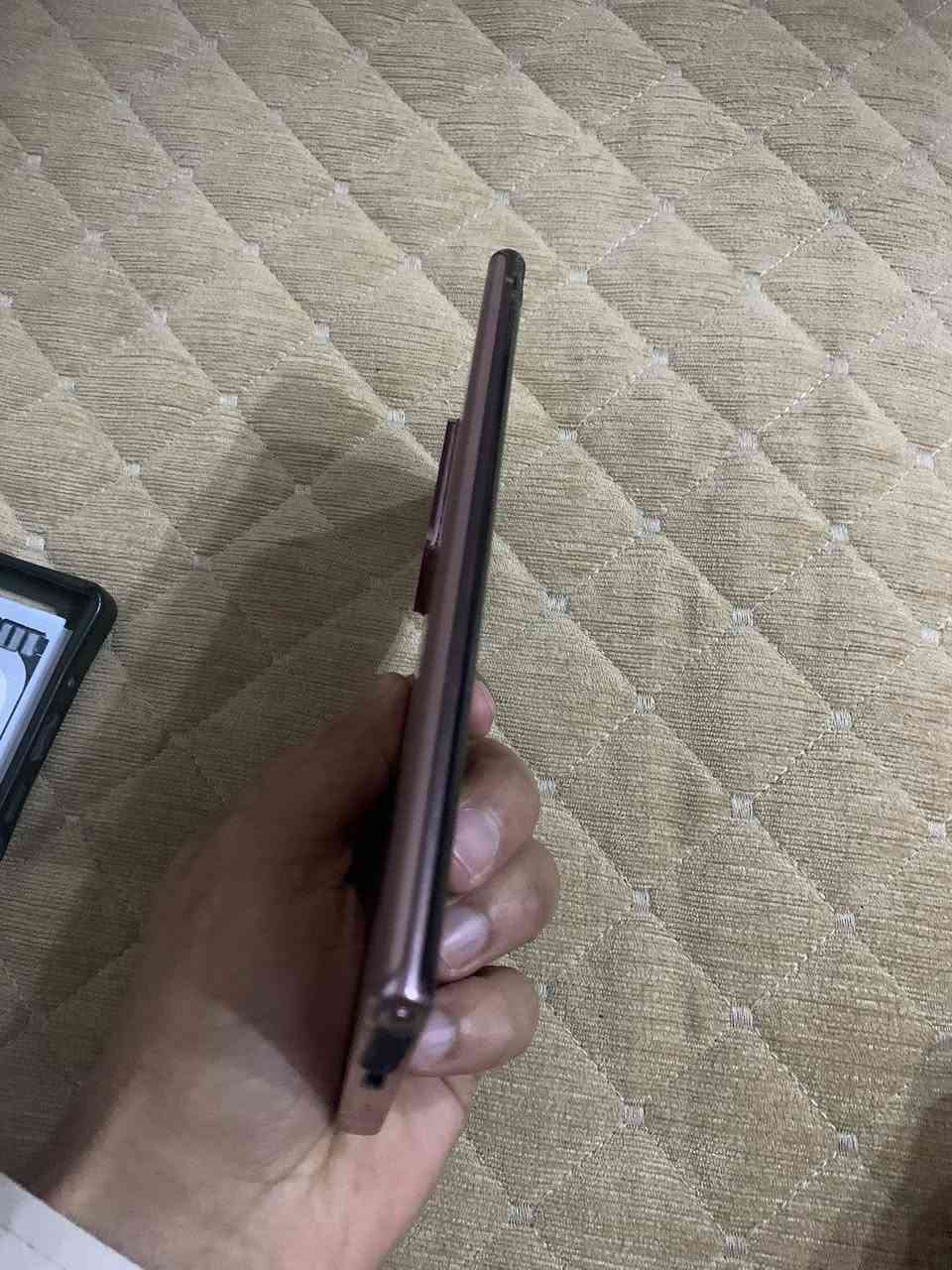 نوت ٢٠الترا. يرادله شاشه مكفول عدا شاشه مكاني بغداد ذاكره ٢٥٦ رقمي ***********
