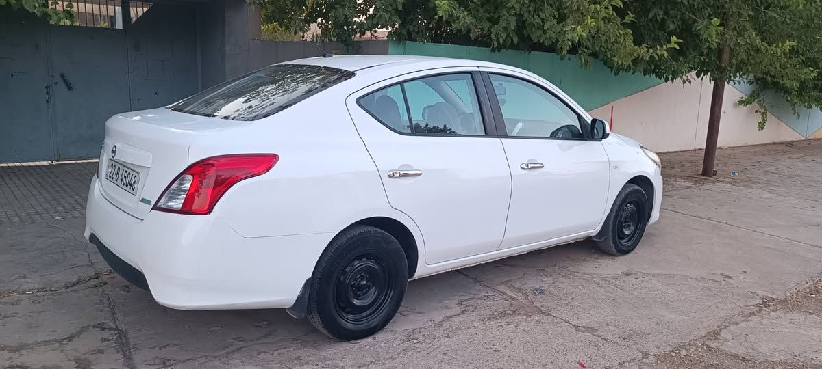 لاکشمیبای 2015  بێ بۆیاخ و بێ سارد 
سەنەوی و ڕەقەمی تازەیە 
دەسک ستیل و دەبڵ گێچ  و سوکان ڤۆلیۆم 

نرخی 90 وەرەقە و کەمێک مەجال
شوێن : هەڵەبجەی تازە
ژ.م / ***********
*********** السليمانية, العراق
