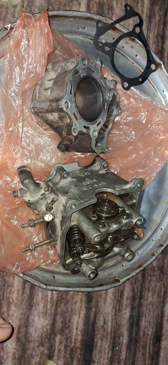 سلام عليكم كور بوشة كامكو رايسنك 180 مال تفصيخ كور نصيف وبوشة محفورة ومكعد بطنهة بوشة نفس قياس
الي يريدهن يتصال او وتساب ***********
