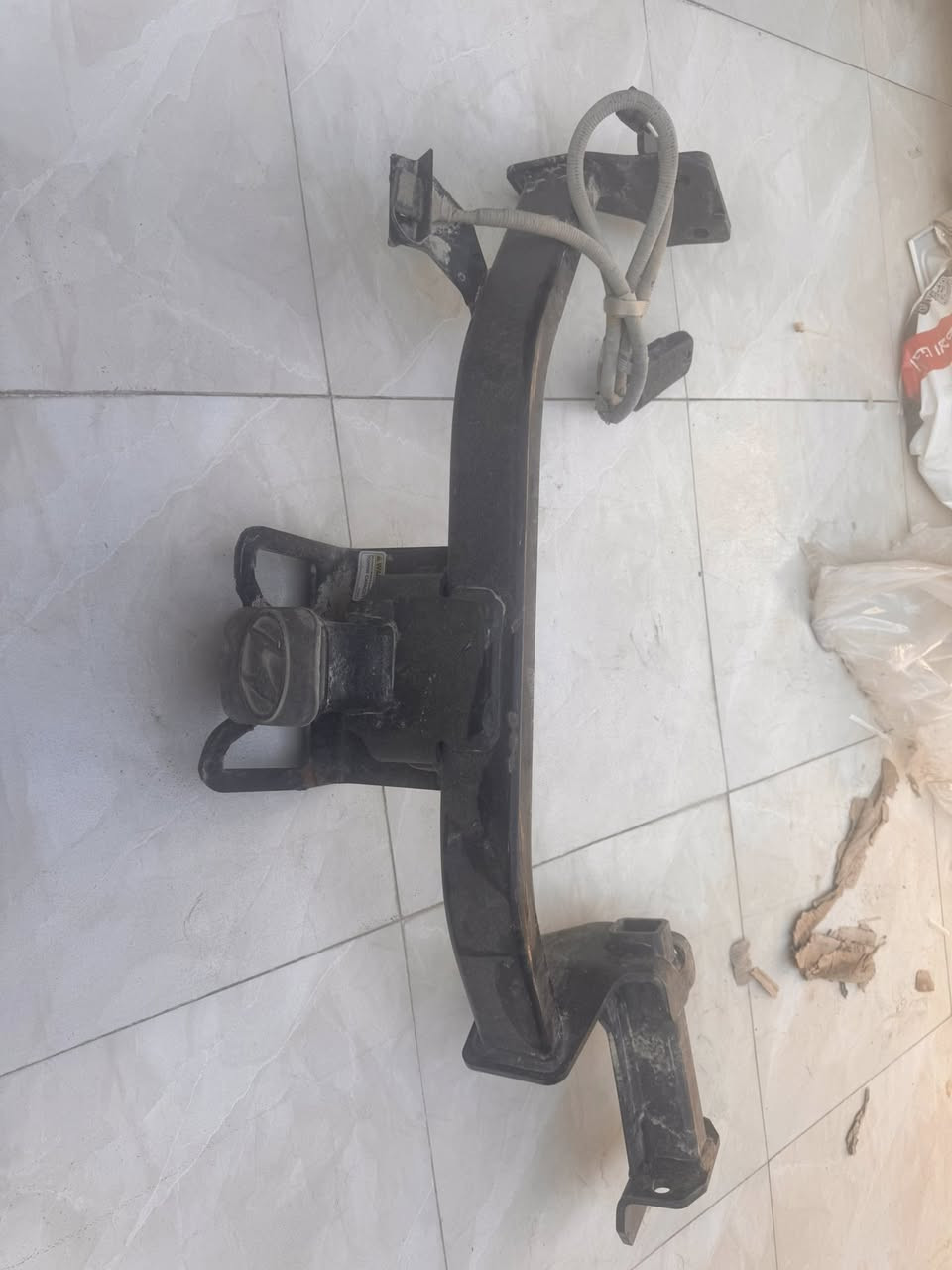 هوك سحب اصلي هونداي سنتاكروز 
السعر 200 دولار اتصال ***********
