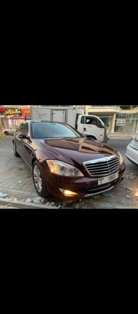 السلام عليكم
للبيع او مراوس حسب قناعه 
مارسدس ادوات حاويه سياره جديدة بالكارتون  موديل2009اصل  
كفاله عامه لا ضربه  ولا كصه
جاهزه فول مواصفات كله شغال
كهربيات جوبلسات جاهزه 
السعر 95 بيه مجال حك جيه
مكاني ذي قار 
***********
***********
