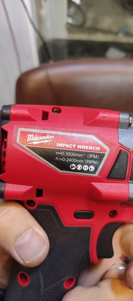 دريل لقمة وكوسرة شحن شركة ميلوكي يجي بيه سرعات وبطاريتين بيه وشاحنه جديد لوك


**إذا كنت صاحب هذا الإعلان وتريد حذفه لأي سبب، رجاءا أرسل رسالة إلى الدعم الفني**