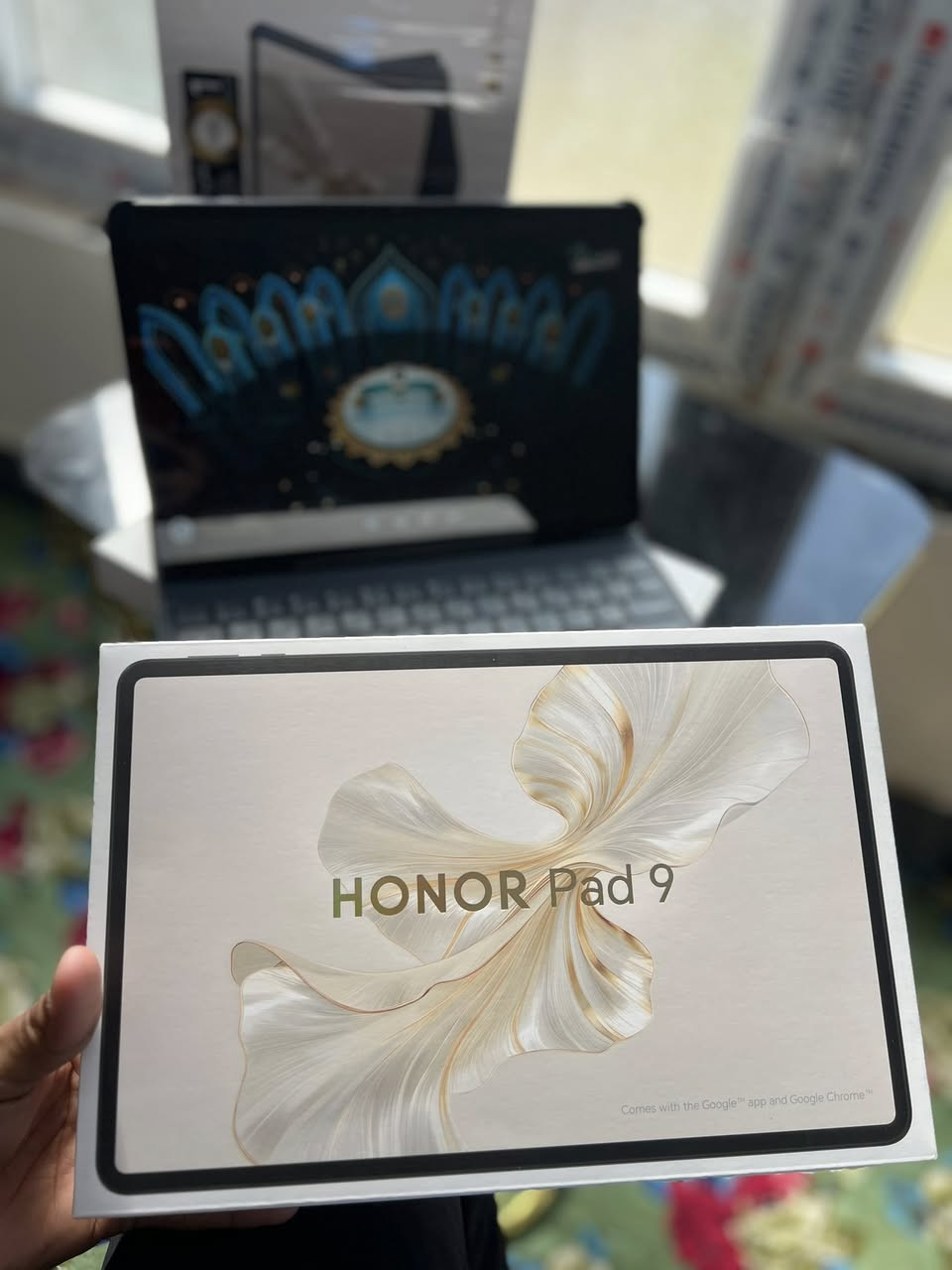 للبيع مستخدم يوم واحد فقطHonor pad 9
ضمان اصلي ومعتمد مع كيبورد ذكي كامل مواصفات 
ذاكرة 256  للاستفسار
***********
