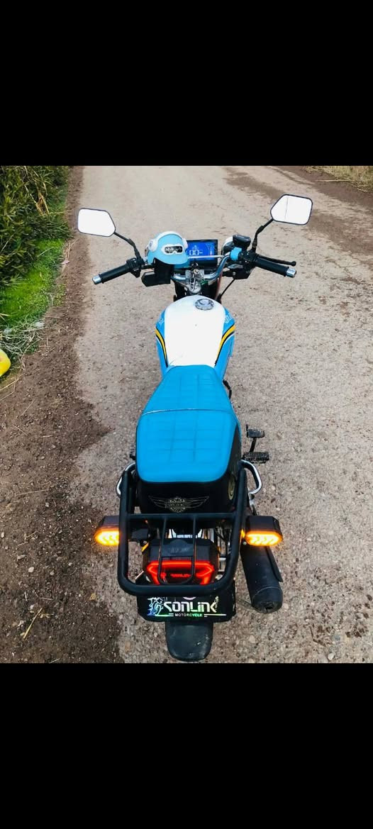 دراجه للبيع سولنك مديل 25مكينه 200Ccاوراق اصولي مو سكنر دراجه مابيها اي نقص سلف نكره كامله بعنا لكلمه معدل135وتطلع اكثر تفاصيل اكثر خاص او تصل بي واتساب***********  عنوان بغداد محموديه سعر825وبي مجال بسيط
