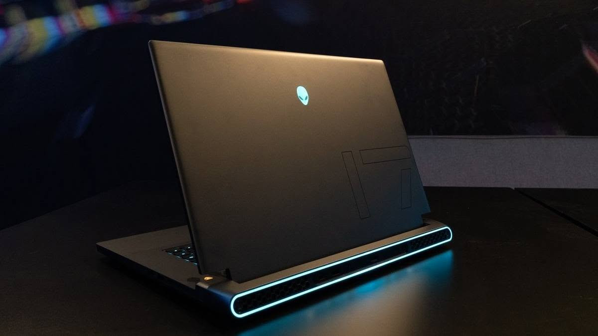 DELL ALIENWARE M17 
RYZEN 9 6900 HX 
RAM 16GB 4800MHZ 
2*8GB 
SSD NVME 1TB 
GPU RX 6850M XT 12GB VRAM 130 WATT
SCREEN 17INCH 360 HZ
KEYBOARD RGB 
زۆر خاوێنە و وەک نوێیە شاحینەی بیلادی لەگەڵە 
890$


**إذا كنت صاحب هذا الإعلان وتريد حذفه لأي سبب، رجاءا أرسل رسالة إلى الدعم الفني**