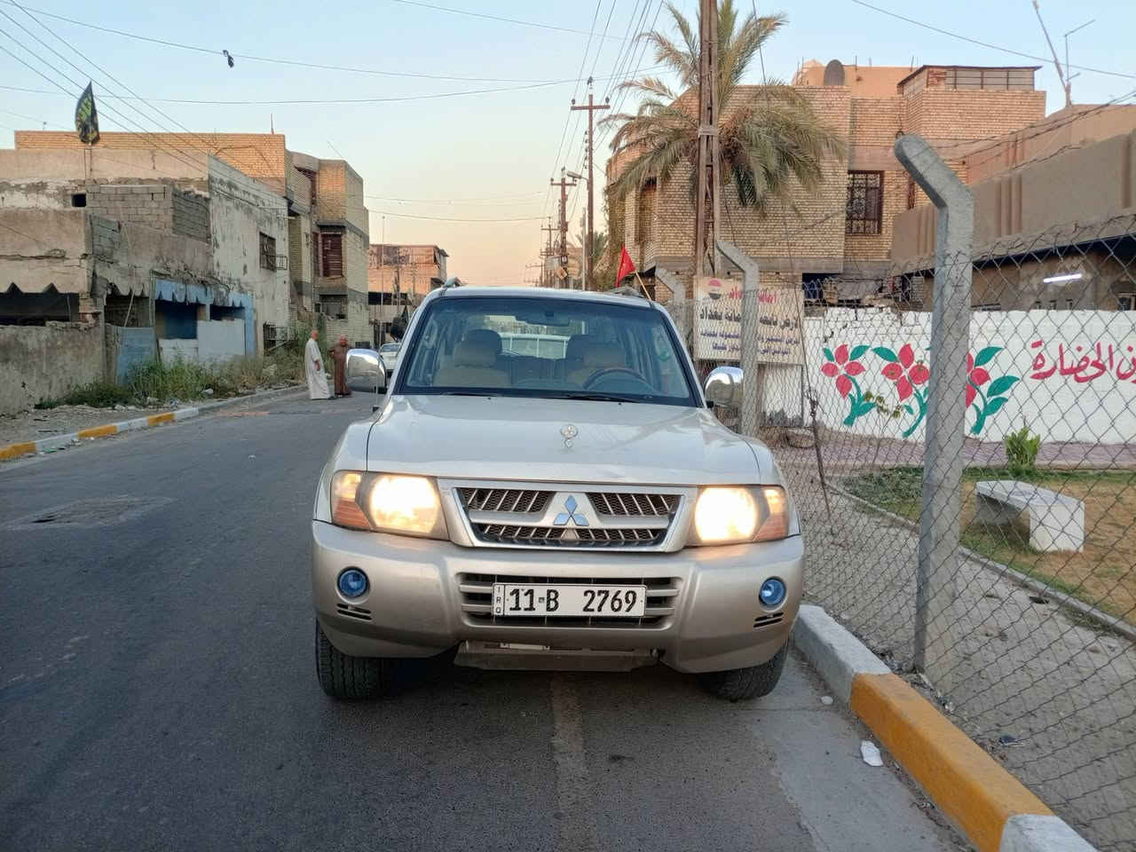 سلام عليكم عندي سيارة باجيرو موديل(٢٠٠٧)سيارة نضيفة أجهزة من كلشي تبريد شغال تخم تاير حدادة جديدة سيارة خليجية عنوان بغداد حي نصر رقم ***********
