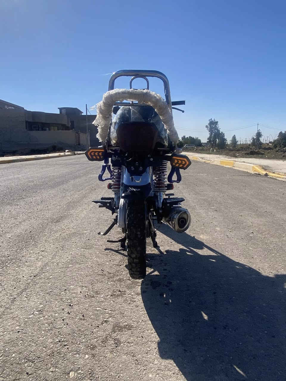 سلام عليكم 
سيفان موديل 24 شكل 25 دراجه فول نضافه منہَ تاير ل تاير  
دراجه حلوه و مرتبه  سعر (675)وبيه مجال  
مــꪆ تجي خاص تكلي دزلي صوره هاي صوره 
رقم***********
مكان شهربان حي عسكري 
ول مــꪆ شراي لحد يجي ويكلي فلان سعر 
تحياتي الكم
