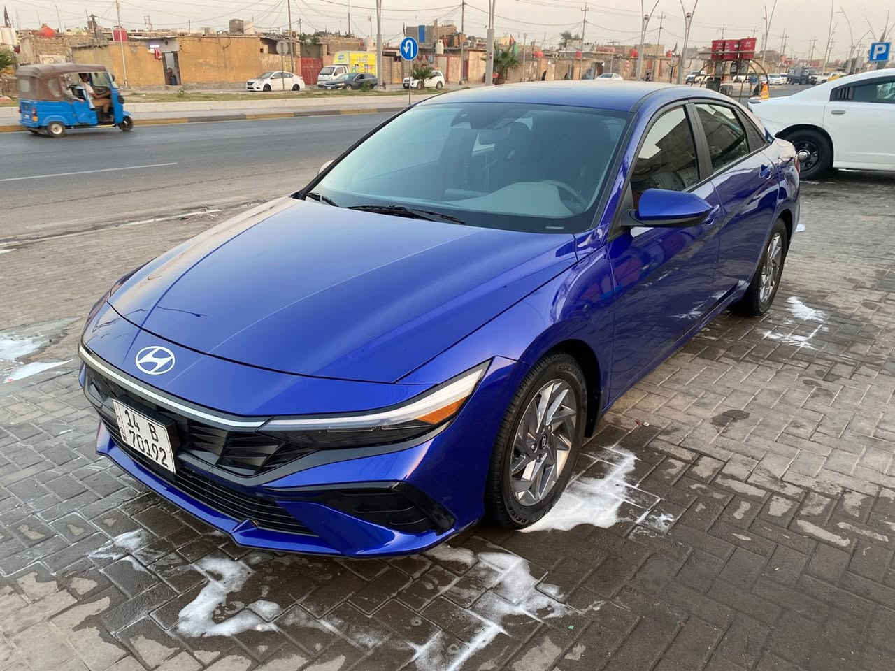 الانترا موديل 24
حره رقم بصره باسمي 
مواصفات نص. فول 
شاشه دجتل رادار امامي خلفي 
قيادة ذاتي 
3 انضمه قياده
حادثها بنيد مصبغوغ فقط
السعر 170 
الاستفسار ***********
