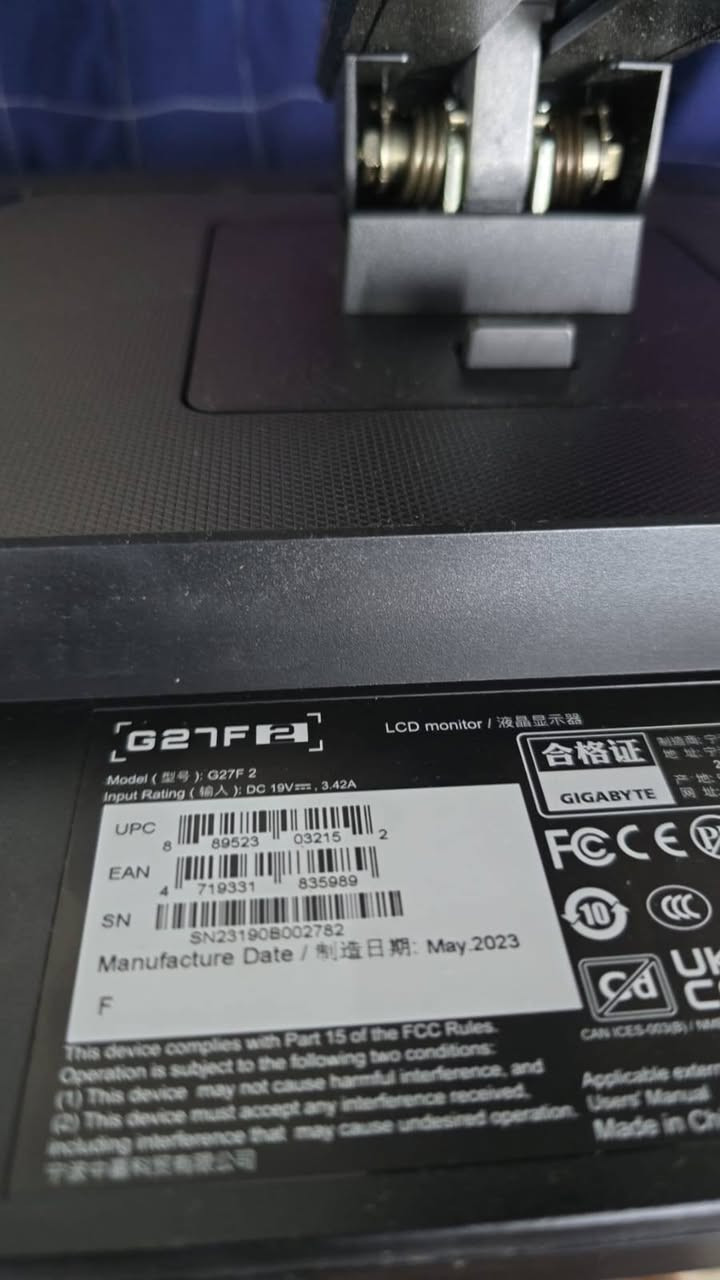 للبيع شاشة كيمينك Gigabyte G27F 2 (نظيفة جداً) (استخدام اسبوع)
السلام عليكم شباب، عندي هاي الشاشة الغنية عن التعريف للبيع. استخدام نظيف وبحالة ممتازة جداً مع كارتونها الأصلي. ممتازة للألعاب التنافسية والمونتاج.
المواصفات باختصار:
الحجم: 27 إنش.
نوع اللوحة: IPS (ألوان قوية ودقيقة جداً).
التردد: 165 هرتز (سلاسة تامة بالألعاب).
سرعة الاستجابة: 1ms (بدون أي تغبيش).
المنافذ: 2 HDMI + منفذ DisplayPort + منافذ USB بظهر الشاشة.
السعر: 260,000 دينار عراقي.
المكان: بغداد/غزاليه/شارع مشجر
للتواصل: ***********
