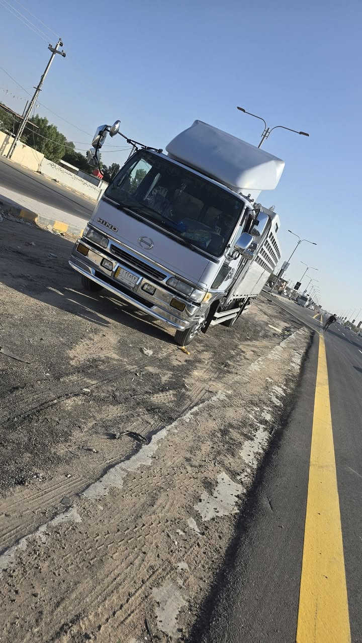 اسلام عليكم
_هينو طيره للبيع مكفوله السياره 
_مكينه سبعين سوبر 
_طول السياره سته
_سياره احله من الصوره 
_اتصال ***********
_اني مكلف بل نشر
