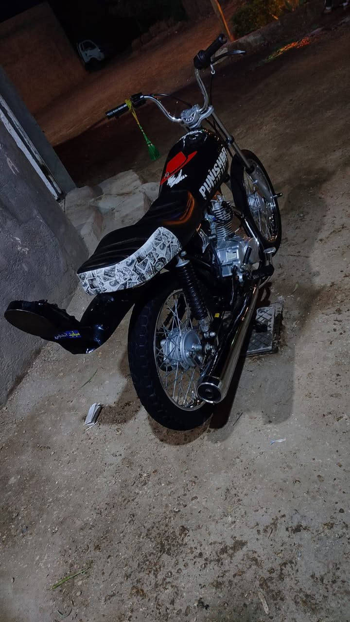 سلام عليكم شباب دراجه نامه أوراق اصولي 
مكاني ديوانيه قضاء السنيه 
السعر 750 وبيه مجال 
الرقم ***********
المو شراي لايتعبني
