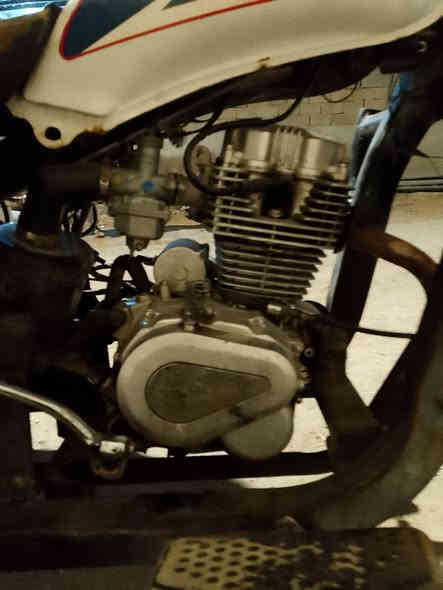 سلام عليكم ستوته دايوان  نضيفه ضائعه ورقه من الأوراق مكاني كرمه علي ابو صخير *********** مليون وبيها مجال
