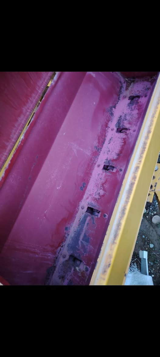 تركتر برازيلي موديل 80 استندر المحرك شركه والكير والاكسن والهايدروليك شرط ما مفتوح  رقم وسنويه تحويل مباشر مع دسك ثلاثه صاج عراقي ودسك 10صاج عمل ذنون الحليمه مع مرازه وخرماشه 11سجه عمل شاكر حداد شفت غليض وصندوق بذاره عمل ذنون الحليمه مع البولي والقايش جديد الرقم ***********
