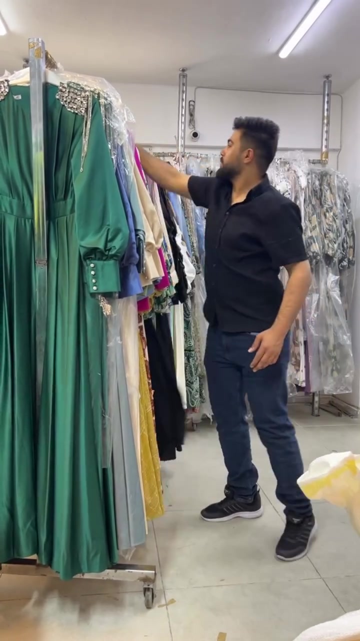 ✨️شروة فساتين نسائي طلعة
✨️ العدد 150 قطعة سيريات نظامي 
✨️ السعر 17$🌟للحجز والاستفسار على الوتس👇
+905377654036


**إذا كنت صاحب هذا الإعلان وتريد حذفه لأي سبب، رجاءا أرسل رسالة إلى الدعم الفني**
