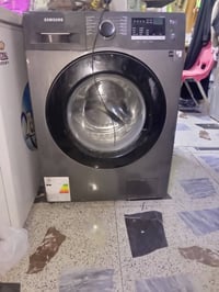 للبيع شغلات ونضيفاة المكان حي القاهره07721199712