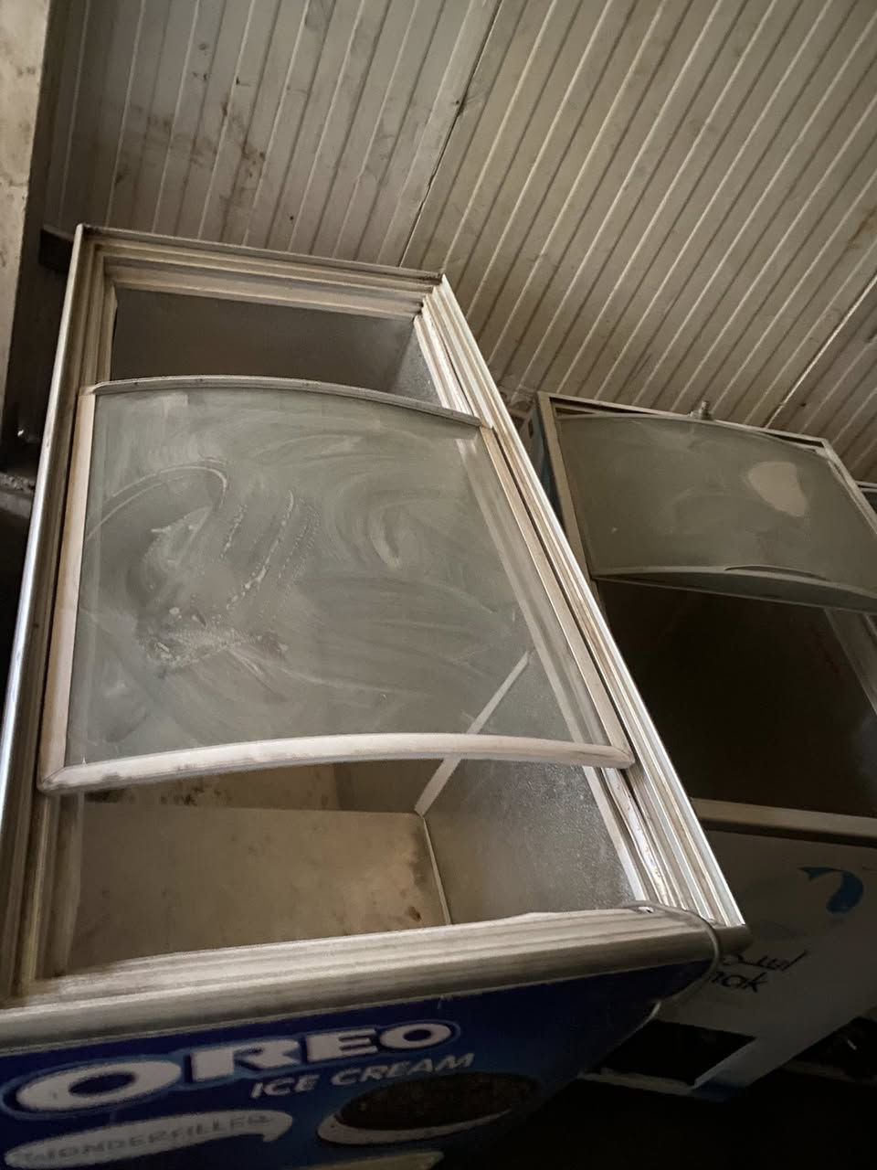 عوارض للبيع العنوان بغداد ***********
