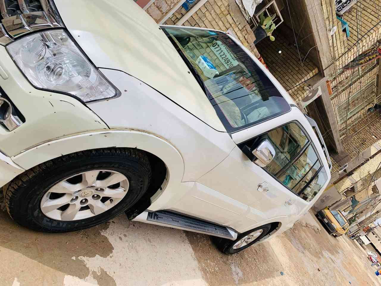 اريد مراوس بصول شرط بغداد 
بس كون جديده 
باجيرو موديل 10 حبتور كامل مواصفات أعلى فئه رقم بغداد بأسمي 
 ***********
