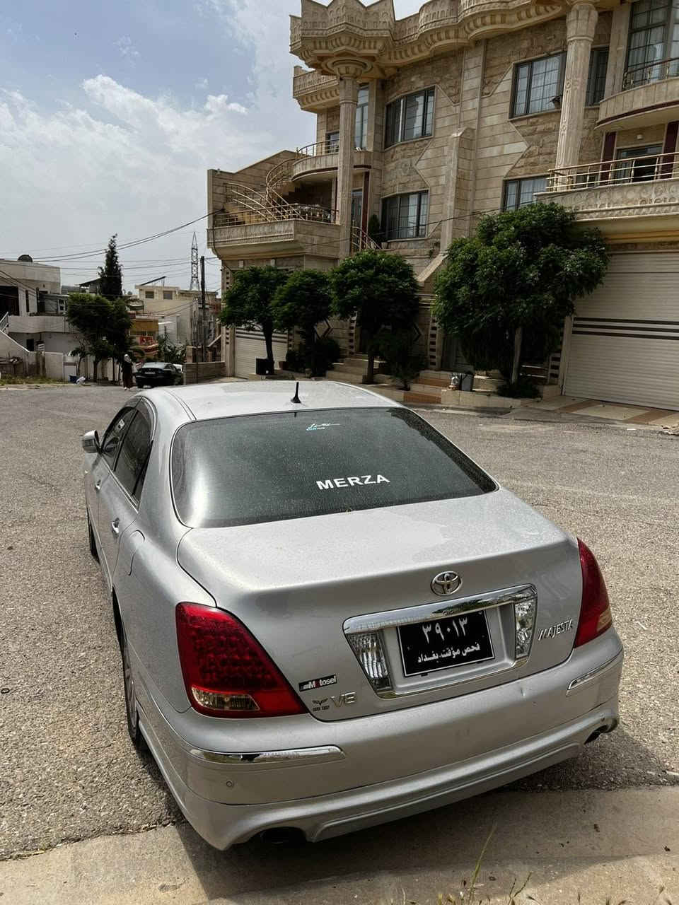 ماجێستا 2007
ساخ ساخ ساخ
سەیارەکی جوان و لۆکە یەک درگای گۆراوە بە شەریکە چوار تایە تازە
5 دوگمە
دەبڵە کانی حورکراوە 
فوول فوولە سەیارەکە ماڵی دۆستە
83 گەڵاو کەمێک مەجال
*********** السليمانية, العراق
