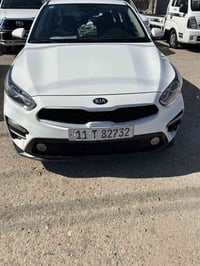 كيا سيراتو 2020 خليجي مكفوله من الضرر والصبغ فقط بارد سونار بيها للمرا...