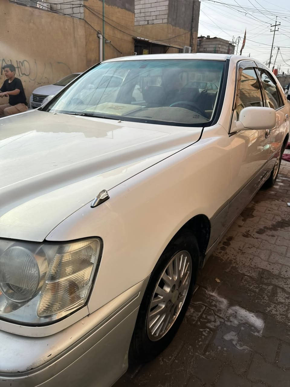 ملكه ادوات كفاله عامه السياره حاويه
فقط بيهه طخه بل باب امشر عليهه 

مكينه كير كارتون 

دكمتين كرستال اصل 
سياره جديده السعر 
مكان البصره 
السعر 70 
ترهم امراوس حسب القناعه 
***********
