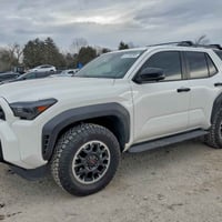 تويوتا 4رنر • ٢٠٢٥ • ممشى ٧٥١٢ ميل