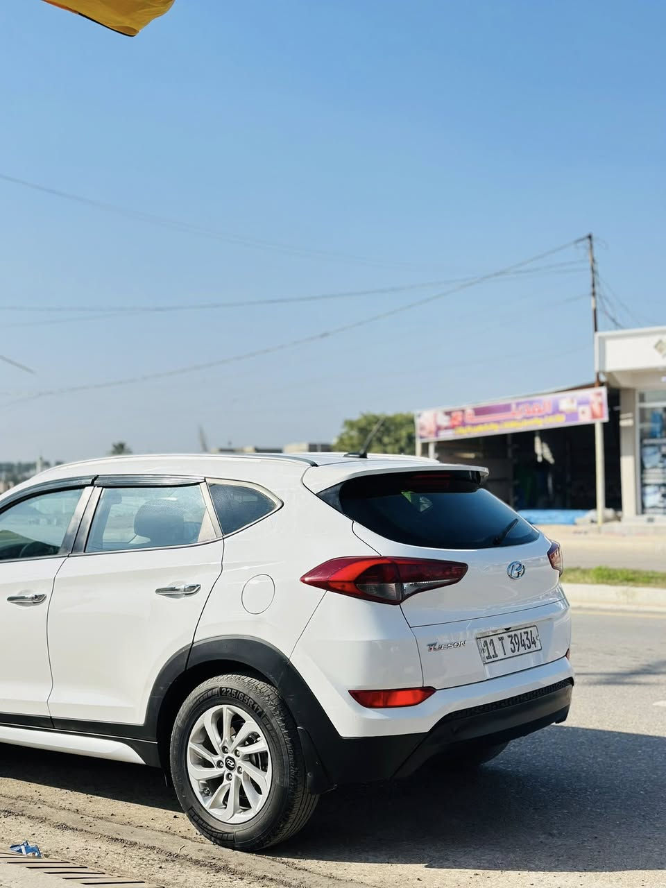 توسان 2017 للبيع
وارد امريكي .
كير محرك كفالة .
حدادية جديدة .
تبريد ثلج .
كشنات كهرباء .
تحكم ستيرن .
الصبغ موضح بالسونار .
السعر (١٤٥) وبيها مجال بسيط 
للاستفسار (***********)
