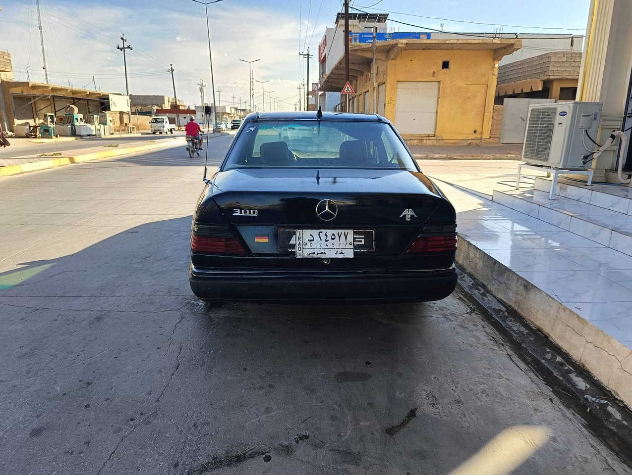 مارسدس دب موديل 88 رقم بغداد مشروع وطني شرط التحويل محرك وگير بطة جدد مال گصة السعر 32 ورقة وبيهة مجال ويرهم مراوس حسب القناعة مكاني كركوك الحويجة 
***********
