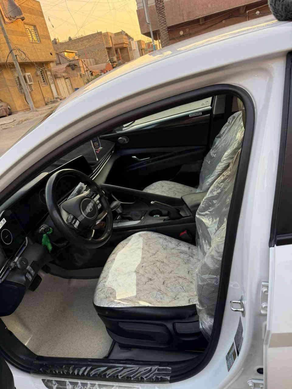 النترا موديل 24 صور الحادث بلمنشور السعر 165 وبيها مجال *********** مكان السياره  بغداد الشعله
